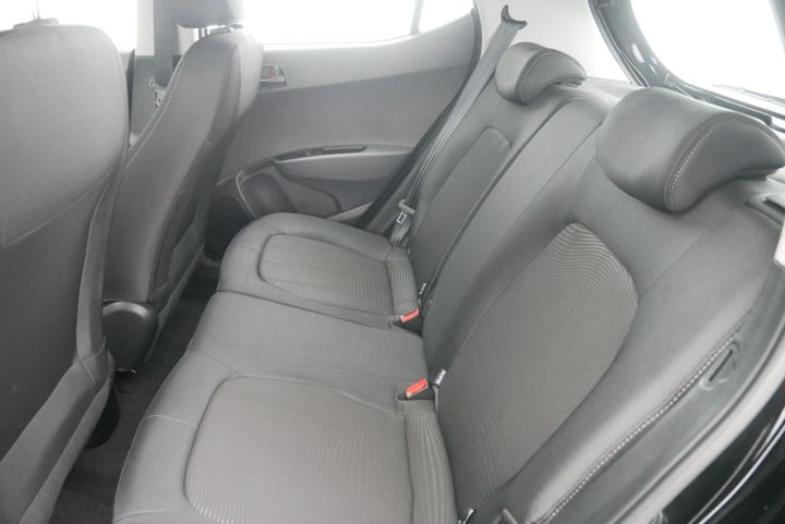 Photo 10 VIN: NLHA851AAHZ332573 - HYUNDAI I10 