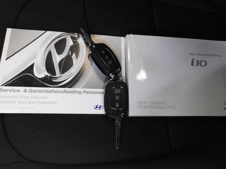 Photo 8 VIN: NLHA851AAHZ332608 - HYUNDAI I10 