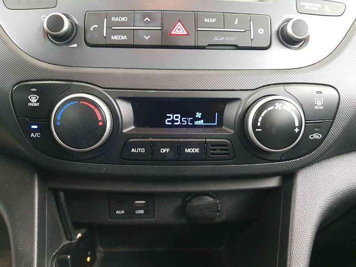 Photo 9 VIN: NLHA851AAHZ351768 - HYUNDAI I10 