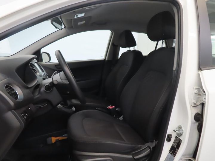 Photo 9 VIN: NLHA851AAHZ356358 - HYUNDAI I10 