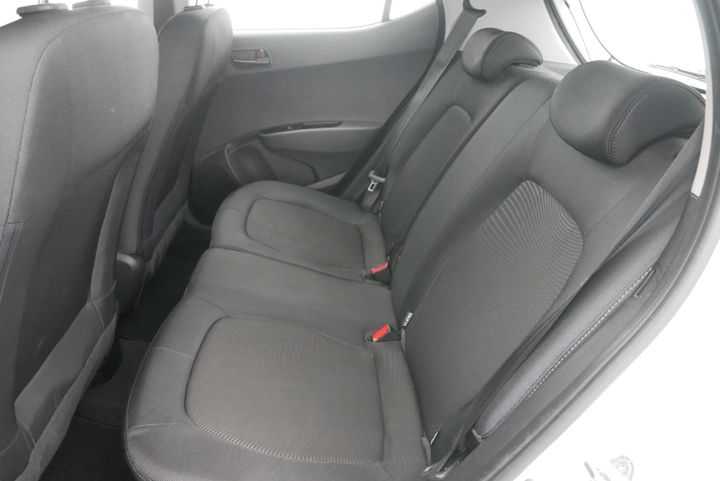 Photo 10 VIN: NLHA851AAJZ379797 - HYUNDAI I10 