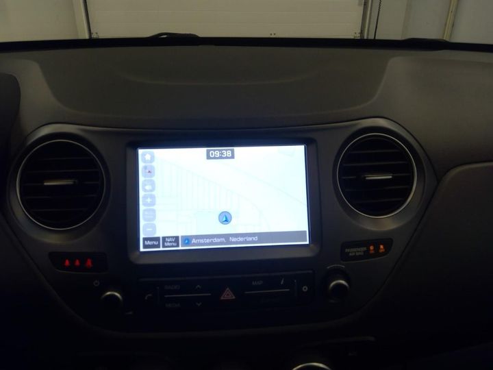 Photo 3 VIN: NLHA851AAJZ398893 - HYUNDAI I10 