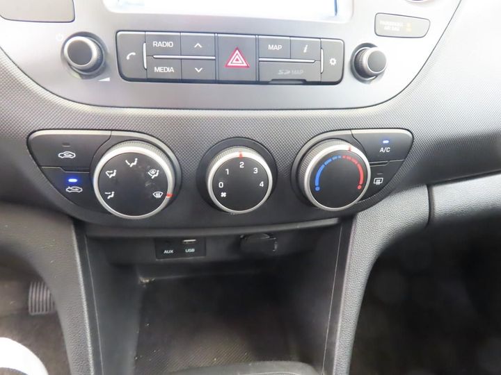 Photo 13 VIN: NLHA851AAJZ398895 - HYUNDAI I10 