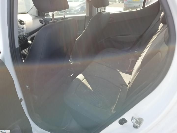 Photo 6 VIN: NLHA851AAKZ502895 - HYUNDAI I10 