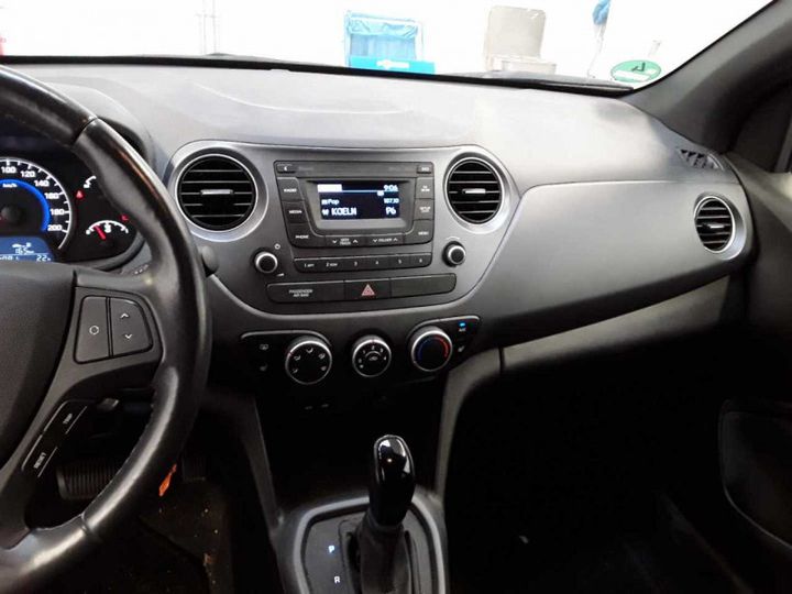 Photo 8 VIN: NLHA851ABKZ488248 - HYUNDAI I10 