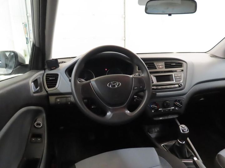 Photo 3 VIN: NLHB251AAHZ246982 - HYUNDAI I20 