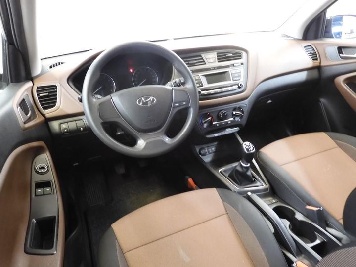 Photo 3 VIN: NLHB251AAJZ440520 - HYUNDAI I20 