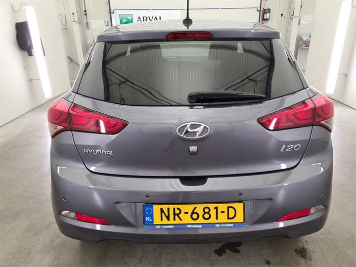 Photo 8 VIN: NLHB351AAHZ212852 - HYUNDAI I20 