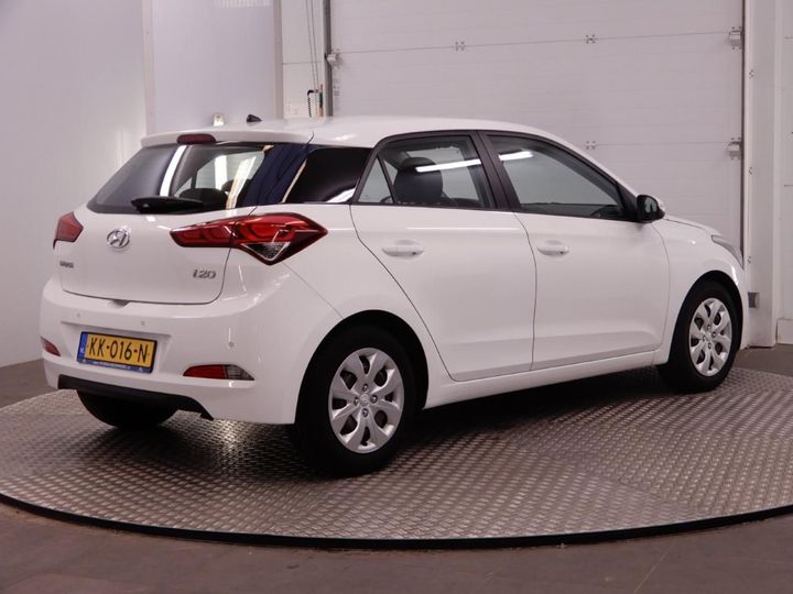 Photo 8 VIN: NLHB351AAHZ239148 - HYUNDAI I20 