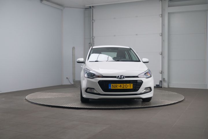 Photo 6 VIN: NLHB351AAHZ246895 - HYUNDAI I20 