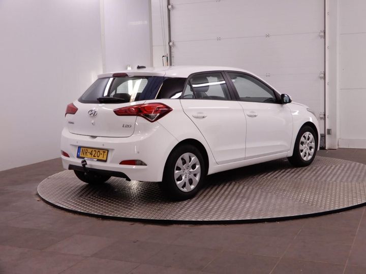 Photo 8 VIN: NLHB351AAHZ246895 - HYUNDAI I20 