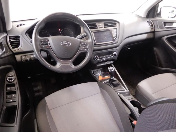 Photo 9 VIN: NLHB351AAHZ247957 - HYUNDAI I20 