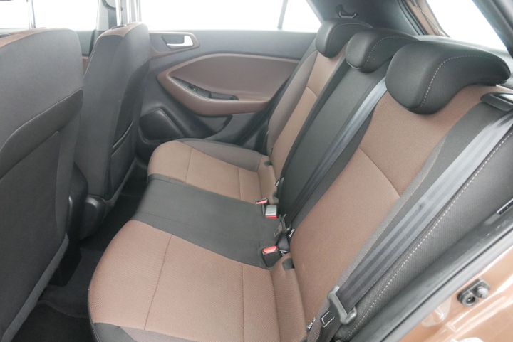 Photo 10 VIN: NLHB351AAHZ248025 - HYUNDAI I20 