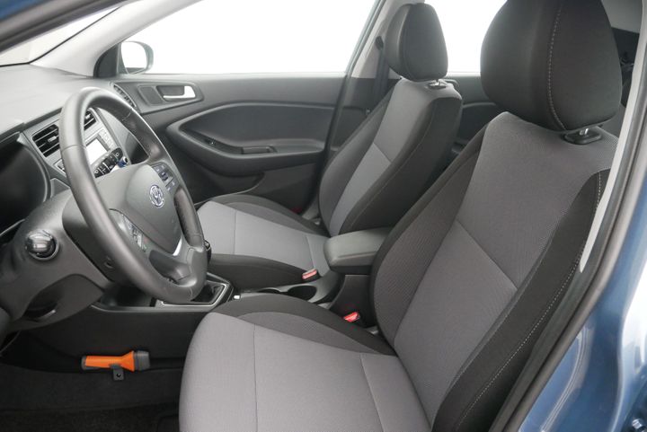 Photo 9 VIN: NLHB351AAHZ257325 - HYUNDAI I20 