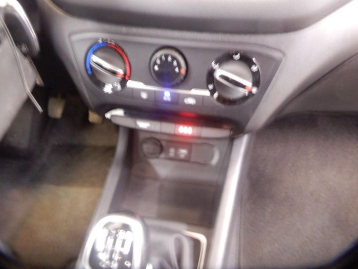 Photo 18 VIN: NLHB351AAHZ269520 - HYUNDAI I20 