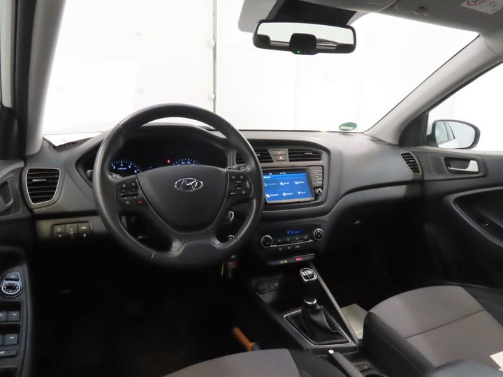 Photo 2 VIN: NLHB351AAJZ316460 - HYUNDAI I20 