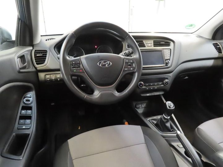 Photo 3 VIN: NLHB351AAJZ317644 - HYUNDAI I20 