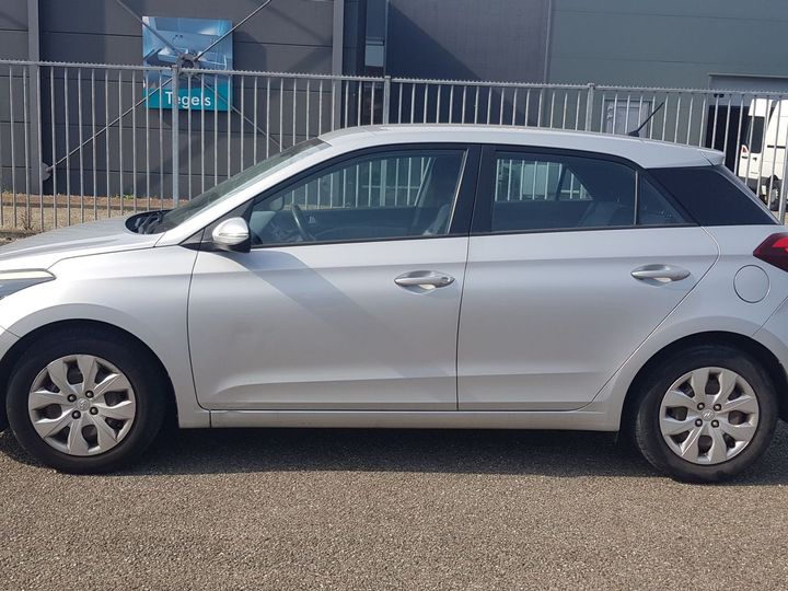 Photo 13 VIN: NLHB351BAFZ001513 - HYUNDAI I20 