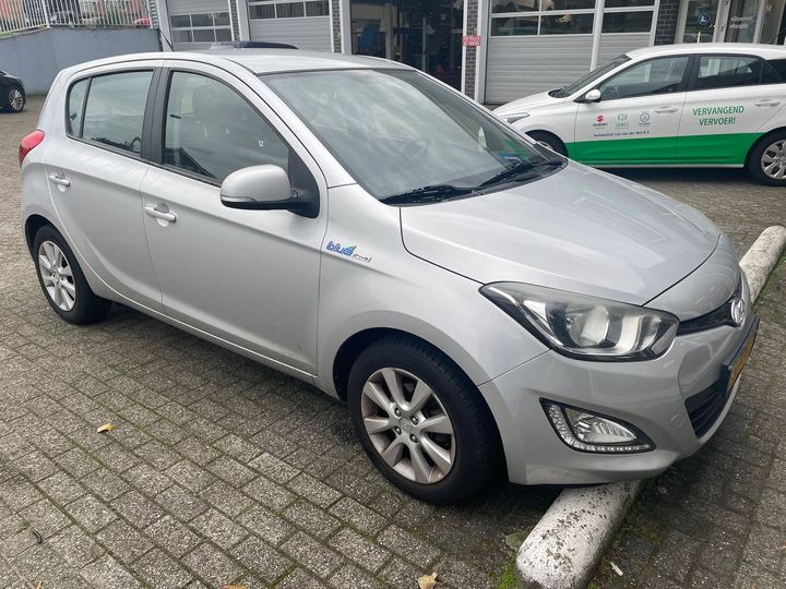 Photo 4 VIN: NLHBA51BADZ244778 - HYUNDAI I20 