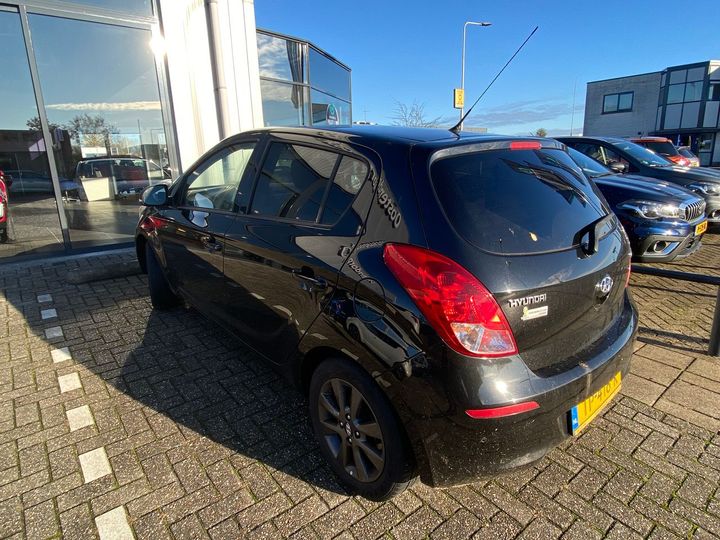 Photo 2 VIN: NLHBA51BAEZ284176 - HYUNDAI I20 