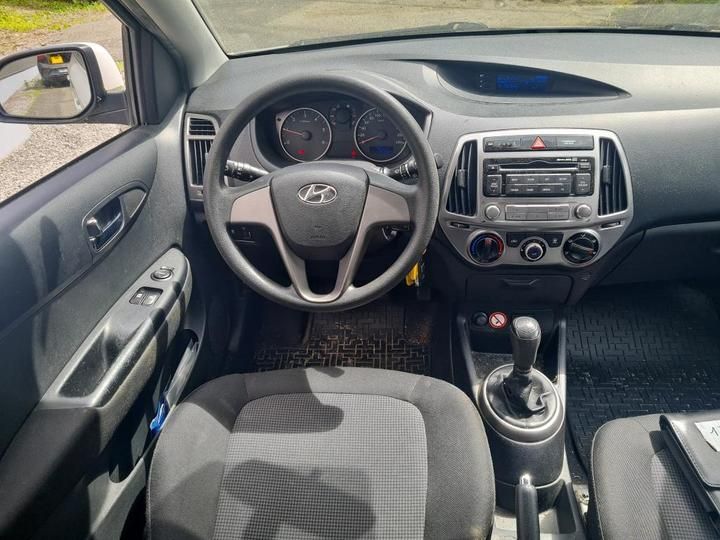 Photo 11 VIN: NLHBB51PAFZ300626 - 34 HYUNDAI I20 