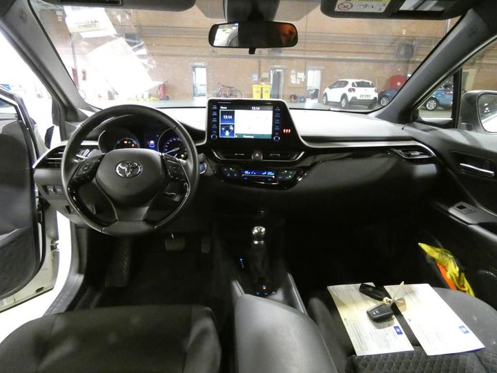 Photo 8 VIN: NMTK33BX30R005605 - TOYOTA C-HR 