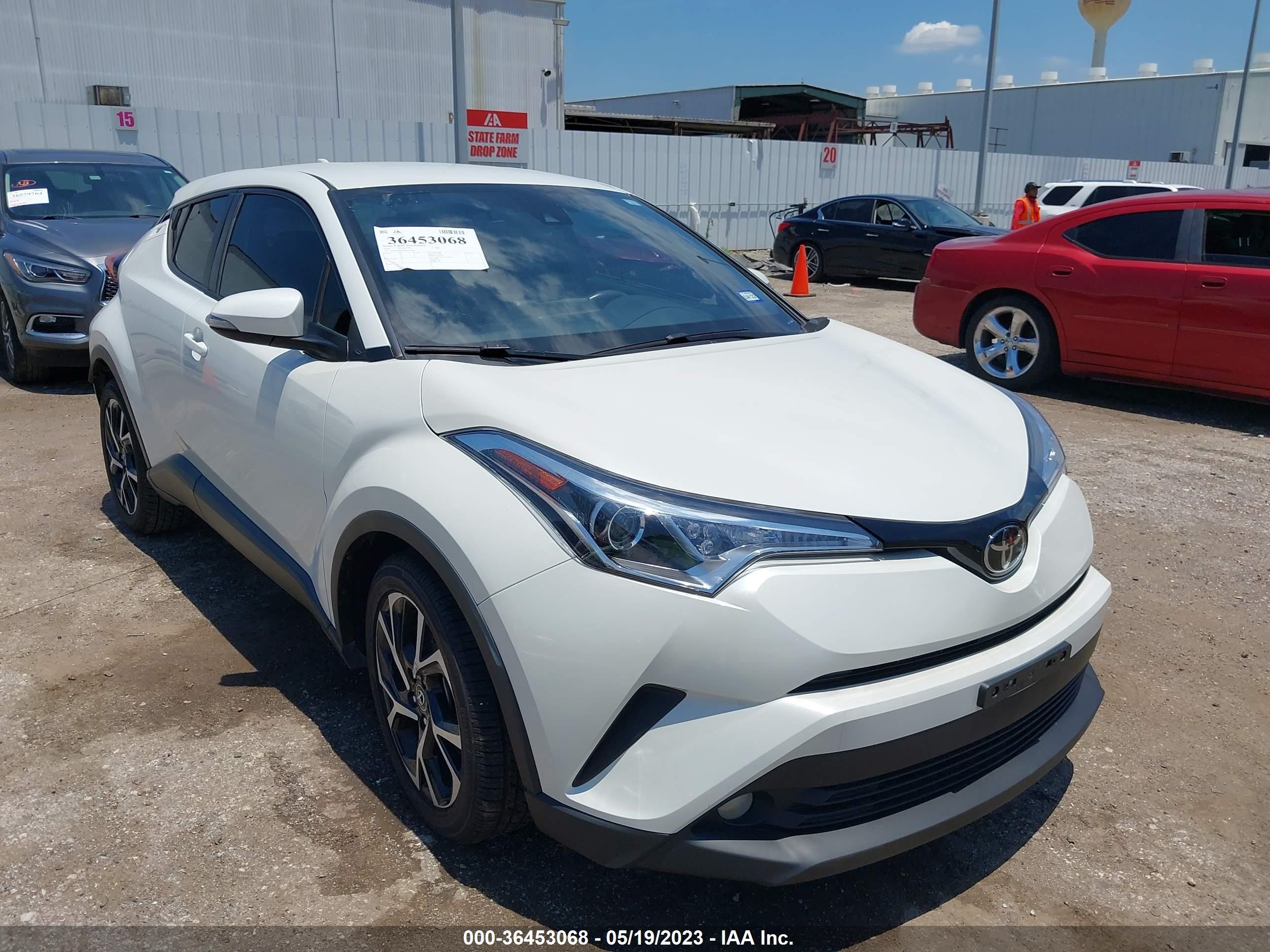 Photo 0 VIN: NMTKHMBX0JR012990 - TOYOTA C-HR 