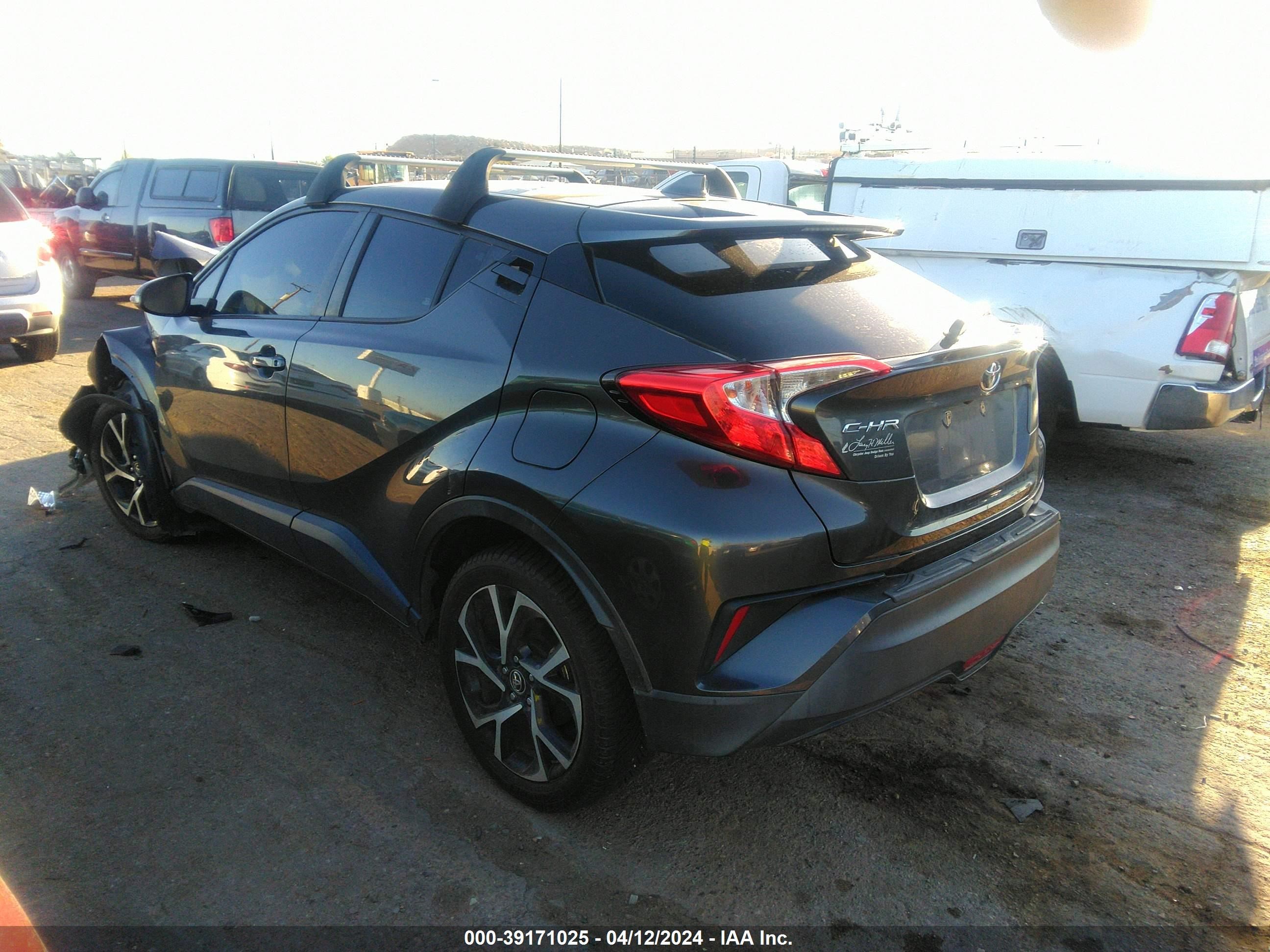 Photo 2 VIN: NMTKHMBX0JR017848 - TOYOTA C-HR 