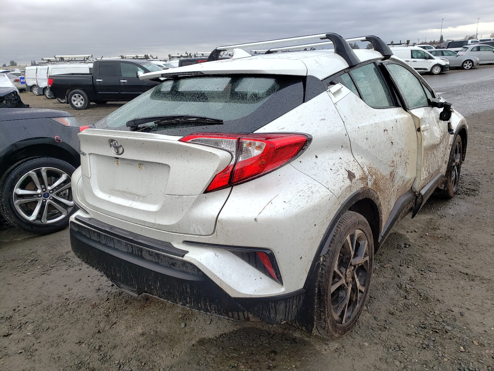 Photo 3 VIN: NMTKHMBX0JR020779 - TOYOTA C-HR XLE 