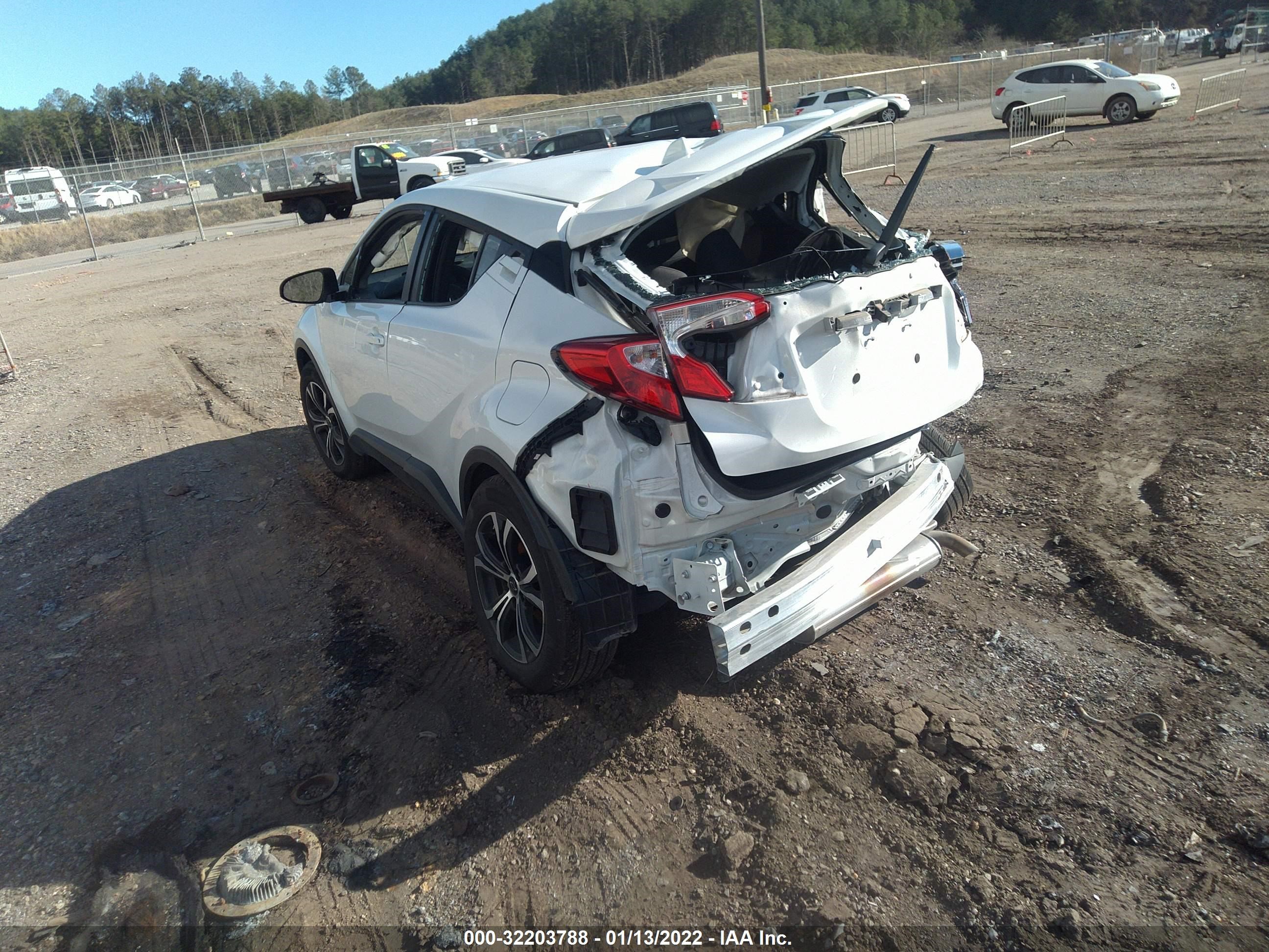 Photo 2 VIN: NMTKHMBX0MR121664 - TOYOTA C-HR 