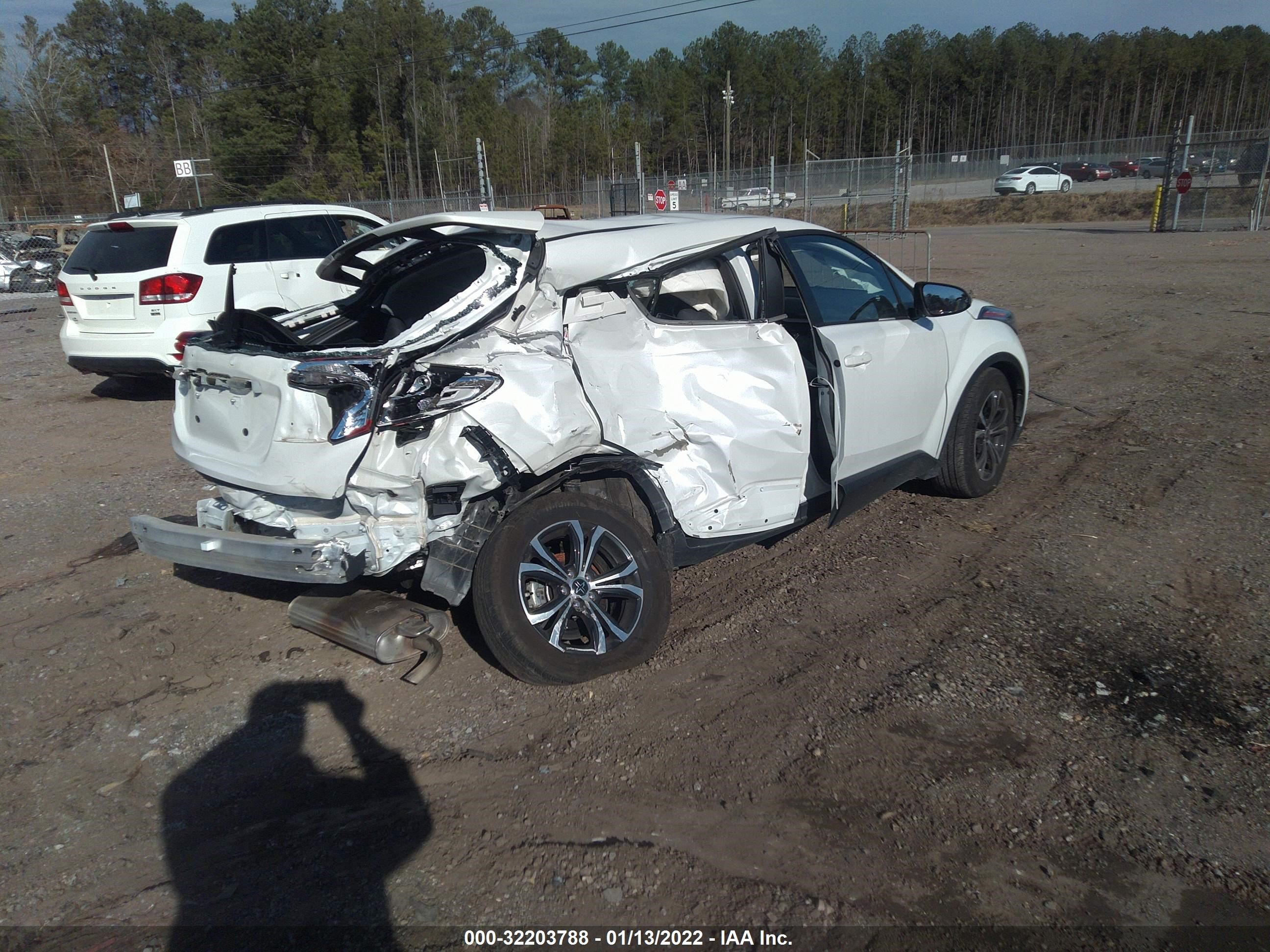 Photo 3 VIN: NMTKHMBX0MR121664 - TOYOTA C-HR 