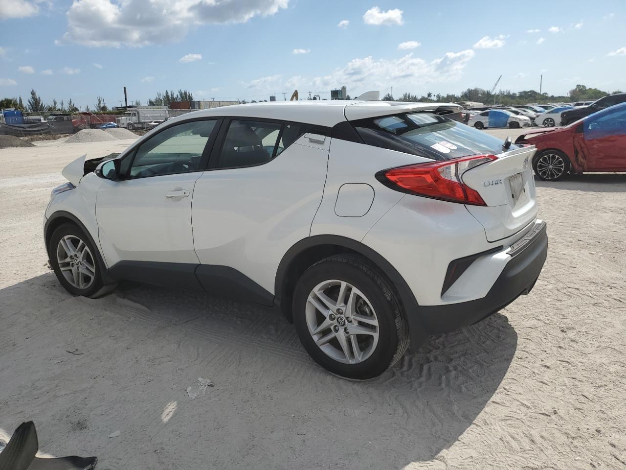 Photo 1 VIN: NMTKHMBX0MR123205 - TOYOTA C-HR 