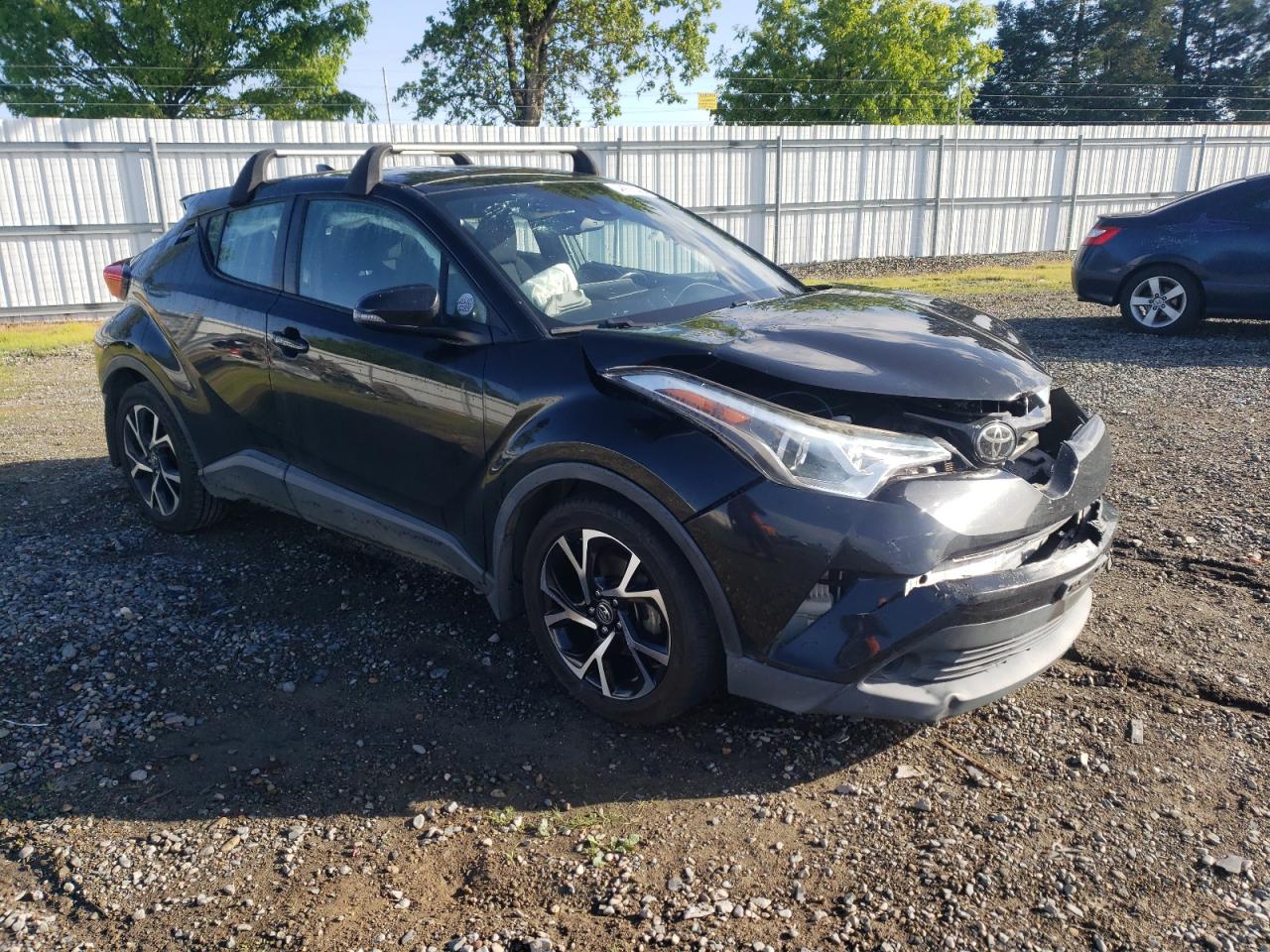 Photo 3 VIN: NMTKHMBX1JR020161 - TOYOTA C-HR 