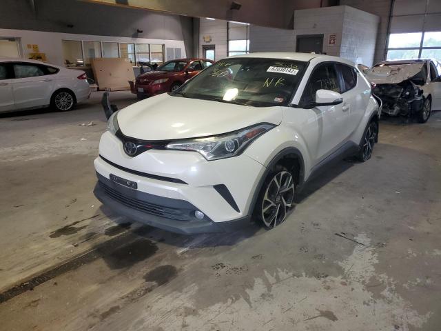 Photo 1 VIN: NMTKHMBX2JR005426 - TOYOTA C-HR XLE 