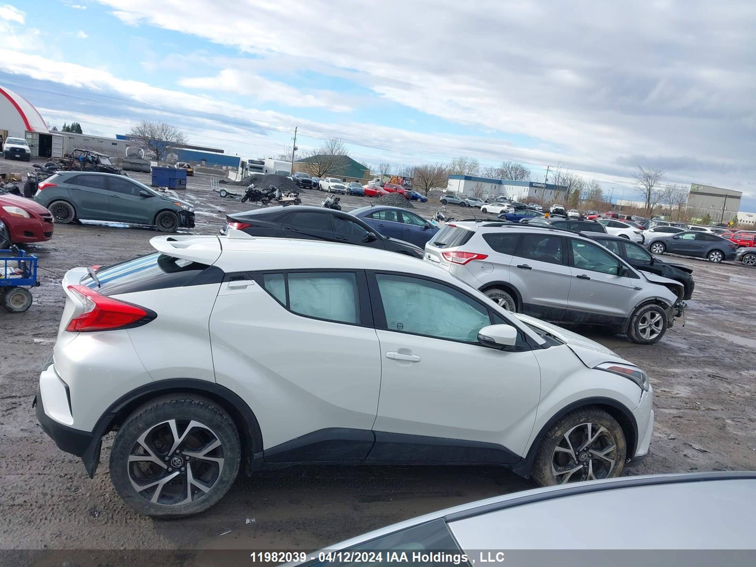 Photo 12 VIN: NMTKHMBX2JR035915 - TOYOTA C-HR 