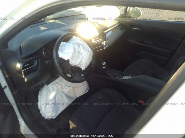 Photo 4 VIN: NMTKHMBX2JR041424 - TOYOTA C-HR 