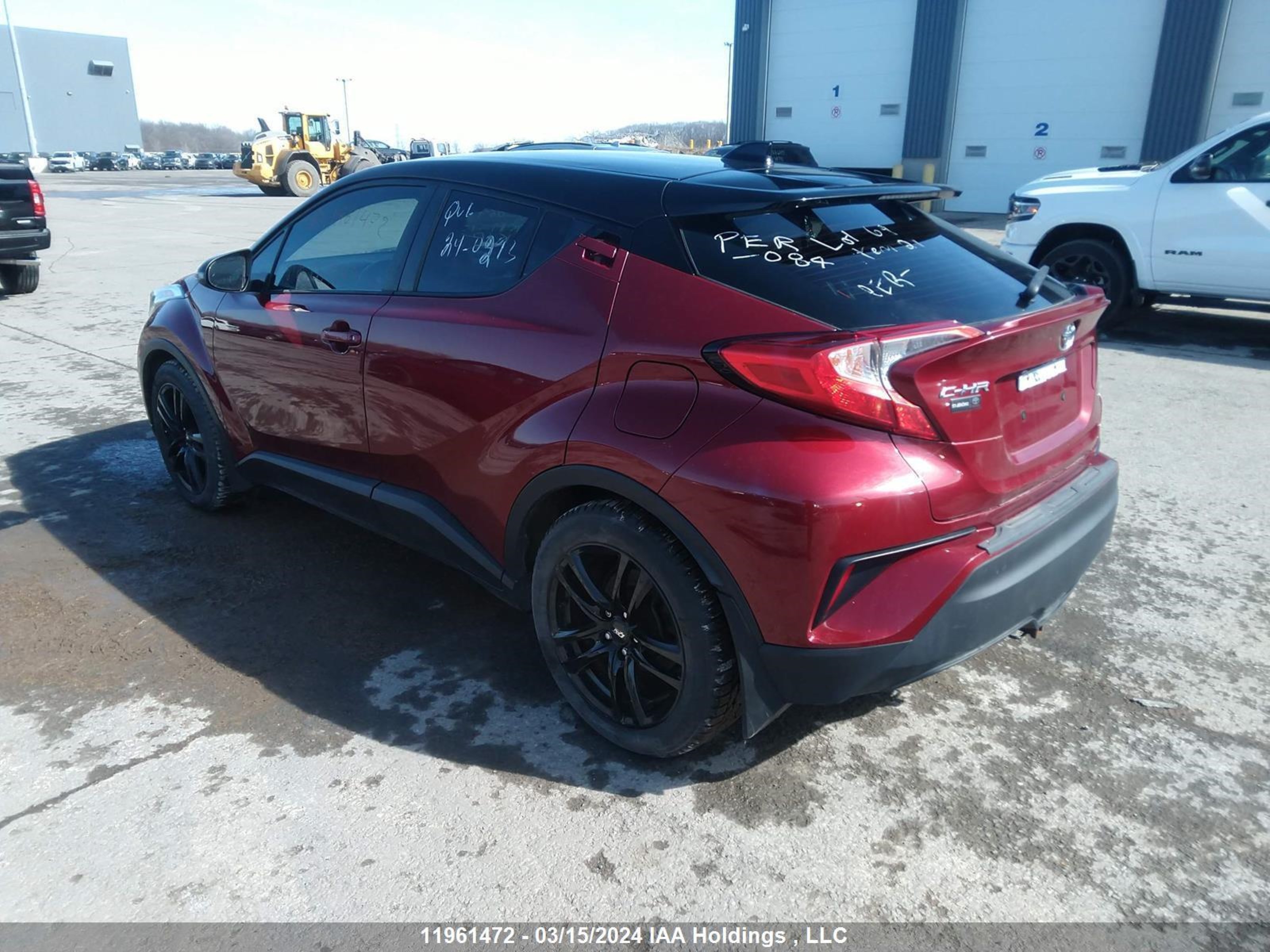 Photo 2 VIN: NMTKHMBX2KR069693 - TOYOTA C-HR 