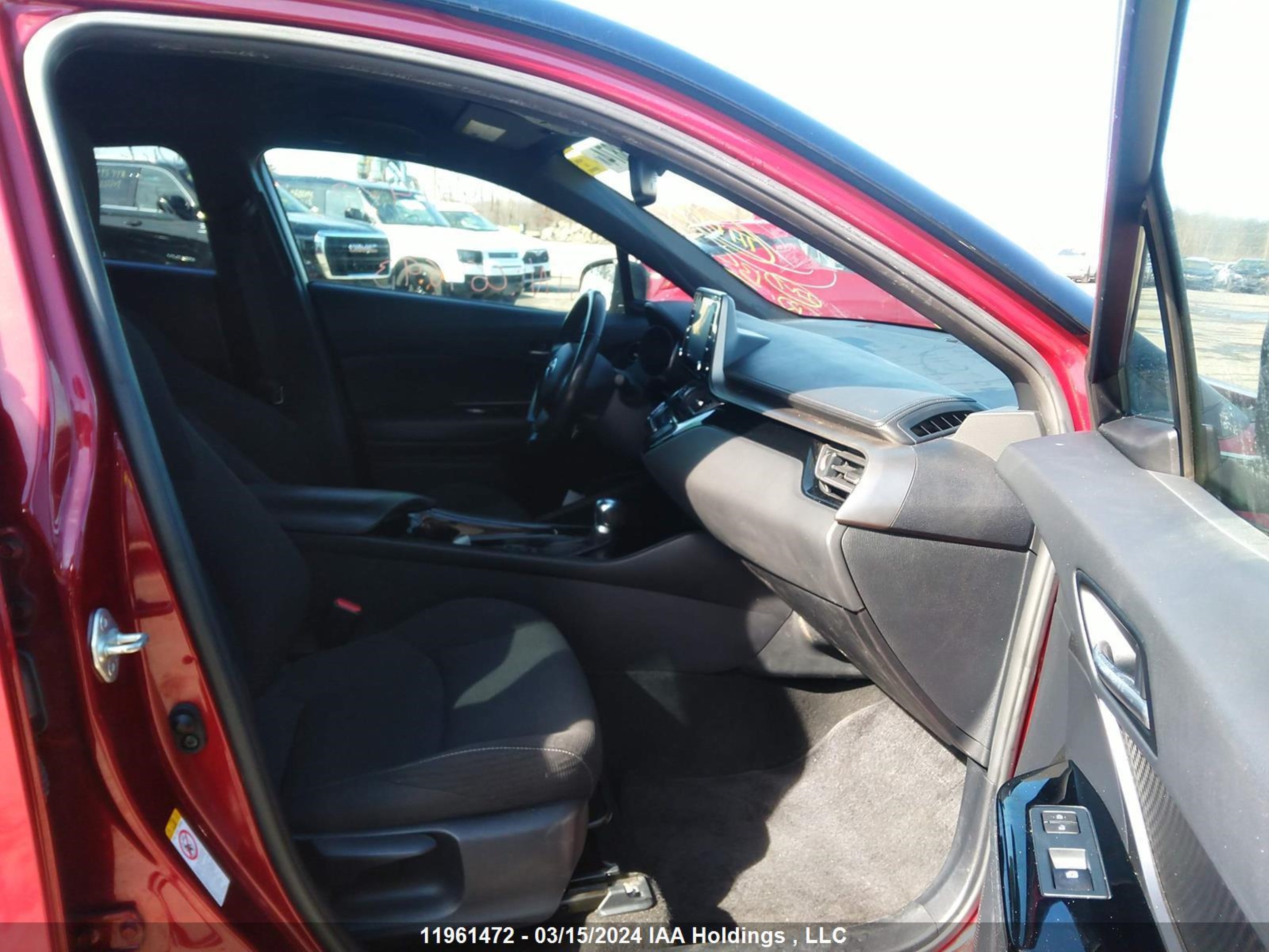 Photo 4 VIN: NMTKHMBX2KR069693 - TOYOTA C-HR 