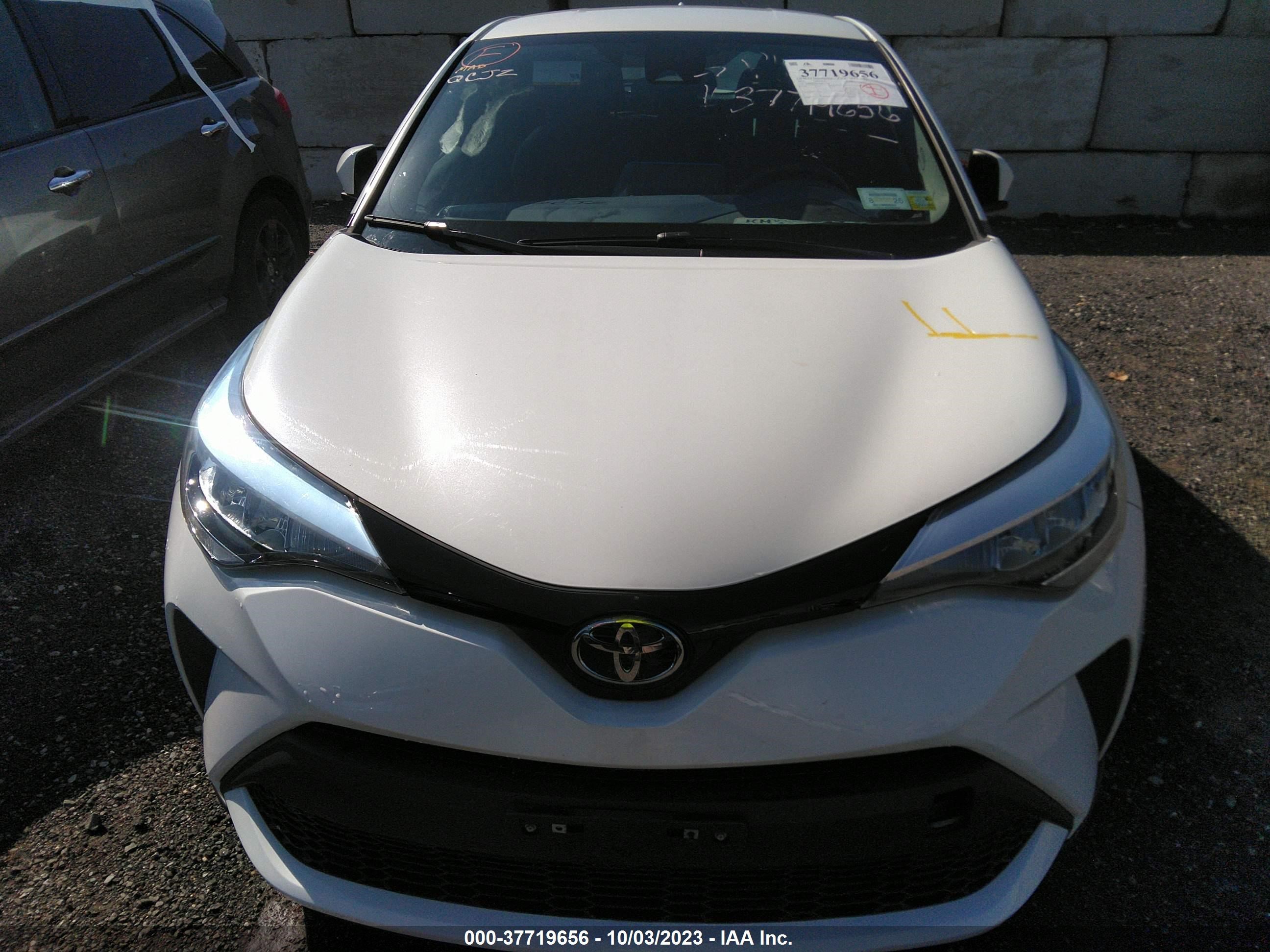 Photo 11 VIN: NMTKHMBX2MR132083 - TOYOTA C-HR 