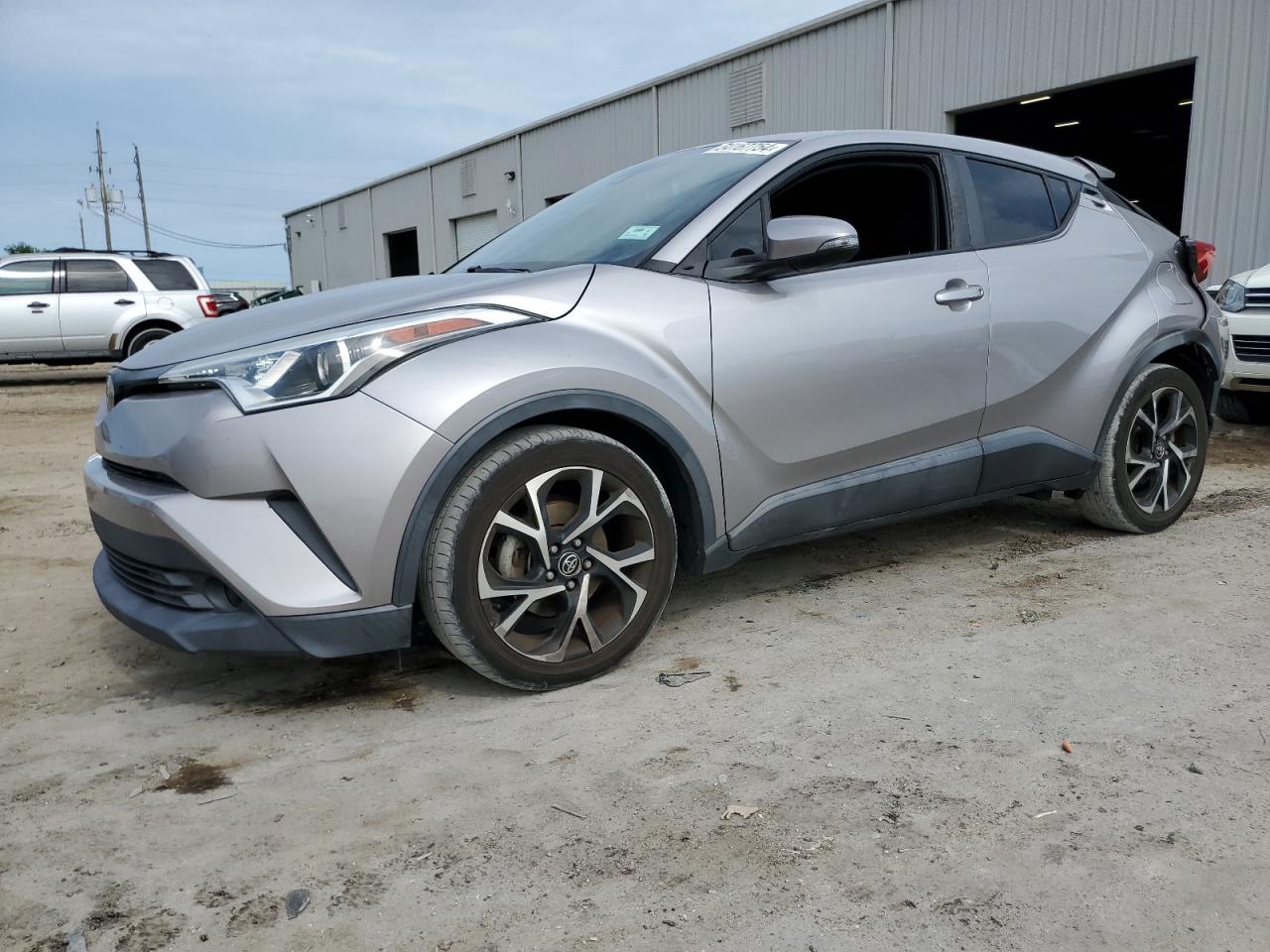 Photo 0 VIN: NMTKHMBX3JR010893 - TOYOTA C-HR 