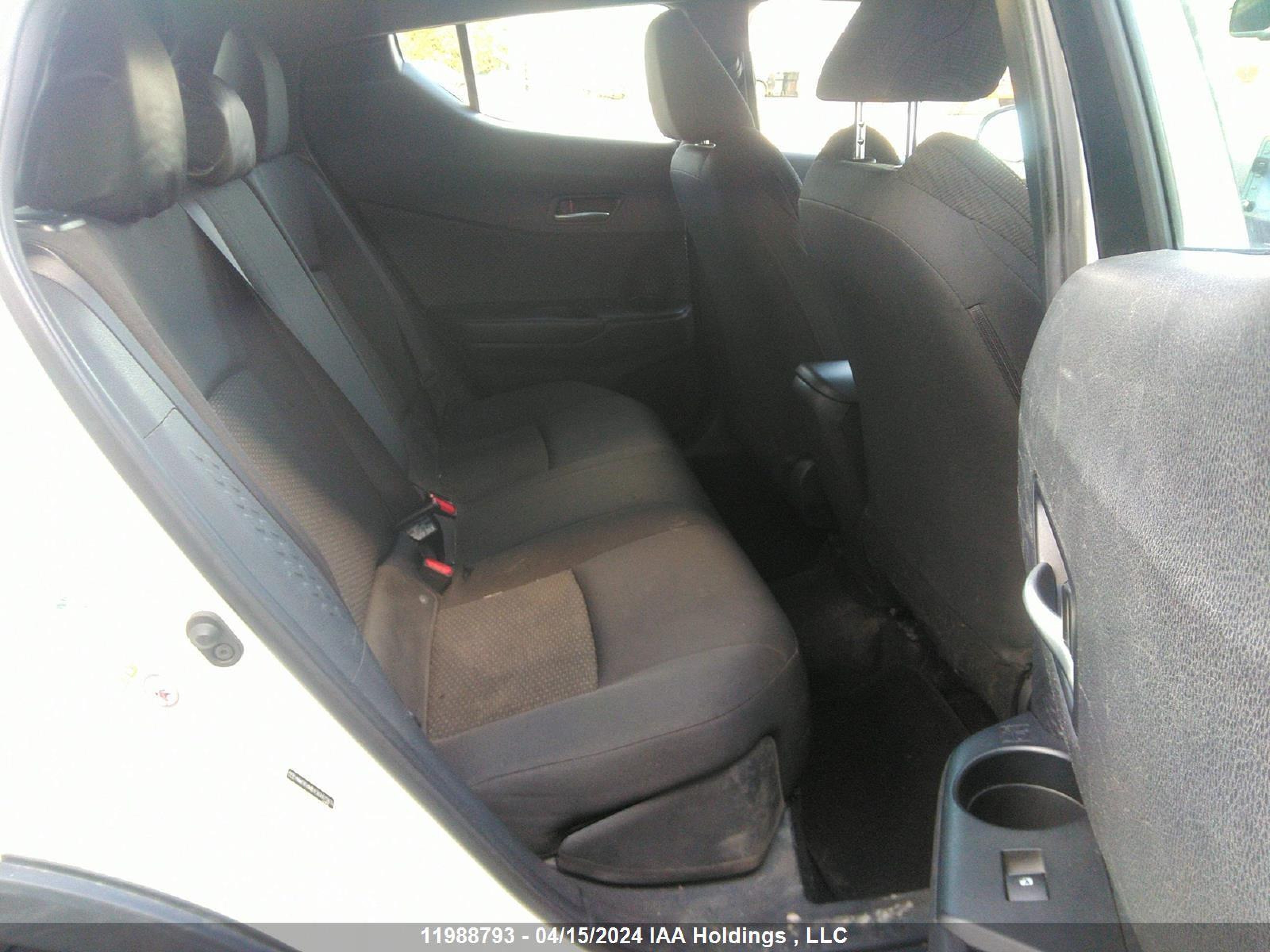 Photo 7 VIN: NMTKHMBX3KR075874 - TOYOTA C-HR 