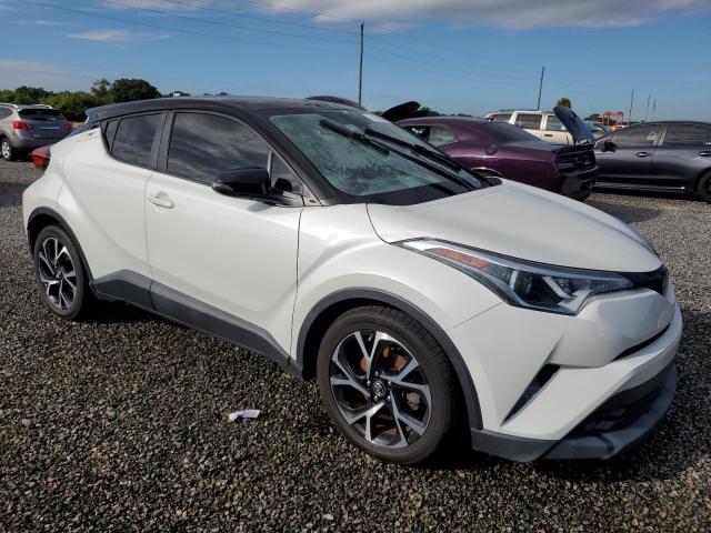 Photo 3 VIN: NMTKHMBX3KR087068 - TOYOTA C-HR XLE 