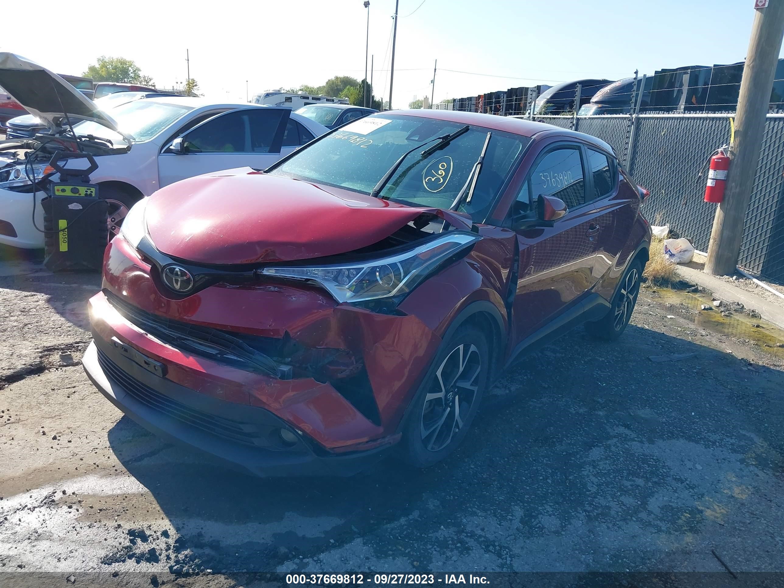 Photo 1 VIN: NMTKHMBX5JR026142 - TOYOTA C-HR 