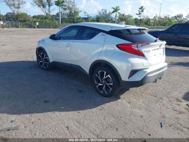 Photo 2 VIN: NMTKHMBX5MR123975 - TOYOTA C-HR 