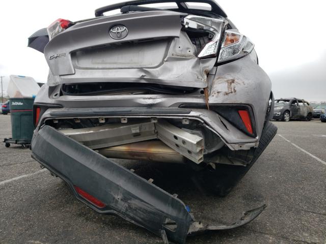 Photo 8 VIN: NMTKHMBX6JR014193 - TOYOTA C-HR XLE 