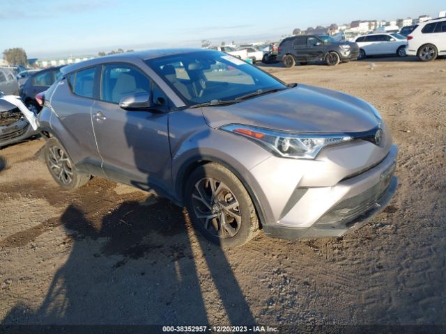 Photo 0 VIN: NMTKHMBX6JR015117 - TOYOTA C-HR 