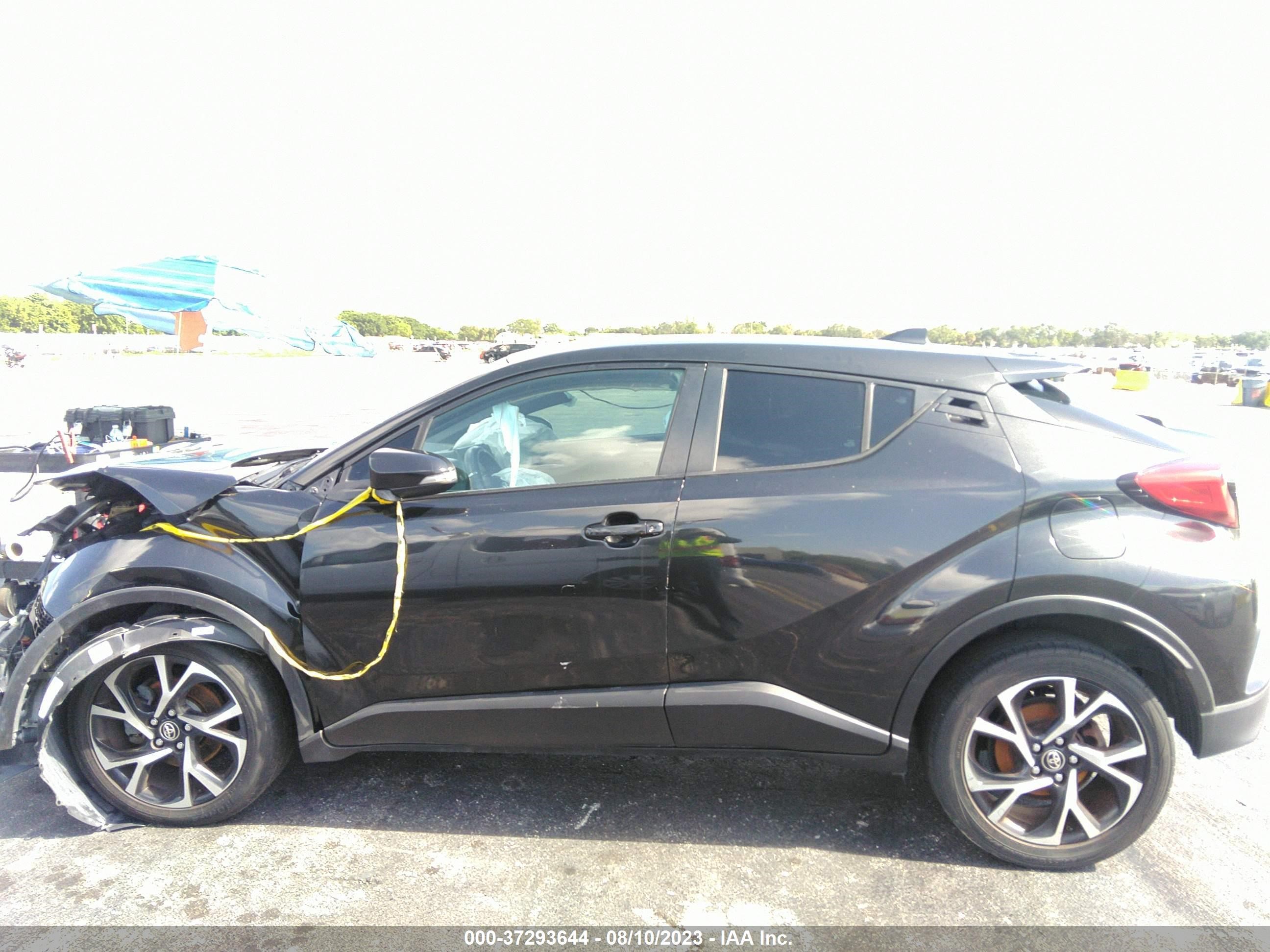 Photo 13 VIN: NMTKHMBX6JR020589 - TOYOTA C-HR 