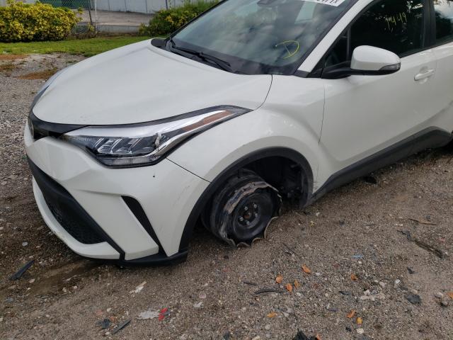 Photo 8 VIN: NMTKHMBX7MR127848 - TOYOTA C-HR XLE 