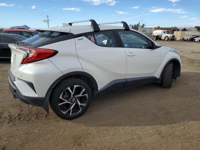 Photo 2 VIN: NMTKHMBX8JR039967 - TOYOTA C-HR XLE 