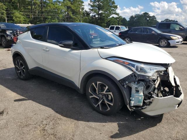 Photo 3 VIN: NMTKHMBX8KR081458 - TOYOTA C-HR XLE 